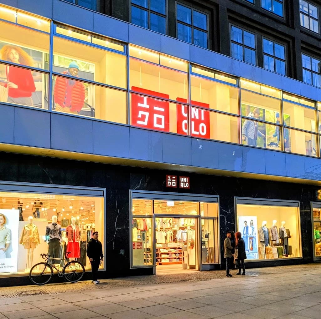 Uniqlo - Alexanderplatz